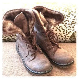 Mossimo winter, snow and rain combat, moto boots.